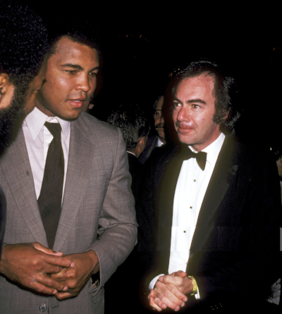 Neil Diamond - met Muhammad Ali during Neighbors of Watts Benefit Dinner and Performance-April 26, 1981 at Beverly Wilshire Hotel in Beverly Hills, California, United States (1981)