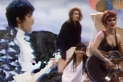 Prince, Wendy, Lisa & Pat Smear - Raspberry Beret (1985)