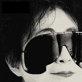 Yoko Ono - Yes, I'm a Witch (2007)