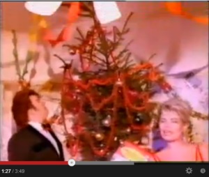 Mel & Kim (Comic Relief) - Rockin' Around the Christmas Tree (1987)