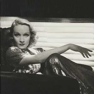 Marlene Dietrich - Falling in love again (1998)